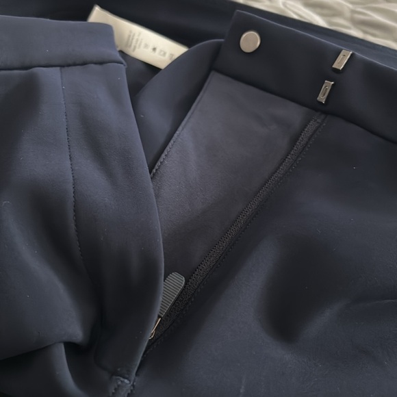 Lululemon On The Move Pant - Picture 5 of 8